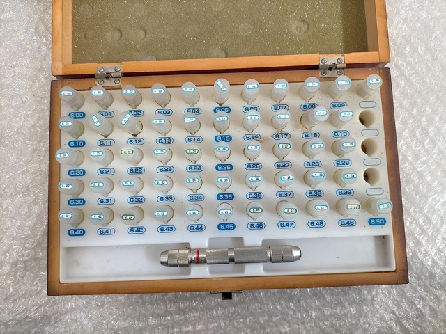 新潟精機 AA-6A Pin Image 1