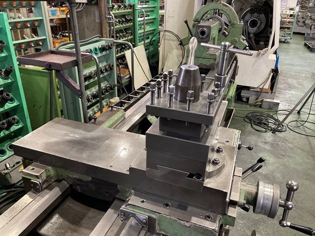 Dainichi Machinery DLG-SH63X350 Lathe Image 9