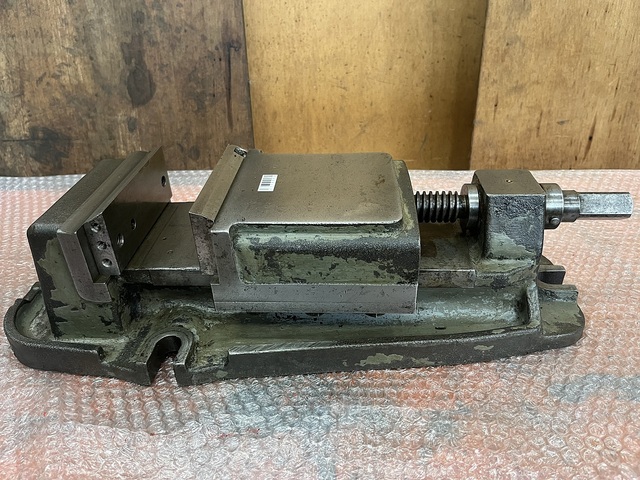 津田駒 VG-150 バイス の画像 1枚目