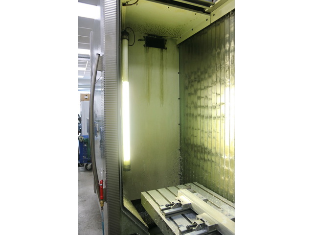 DECKEL MAHO DMF 220 linear Vertical Machining Center Image 11