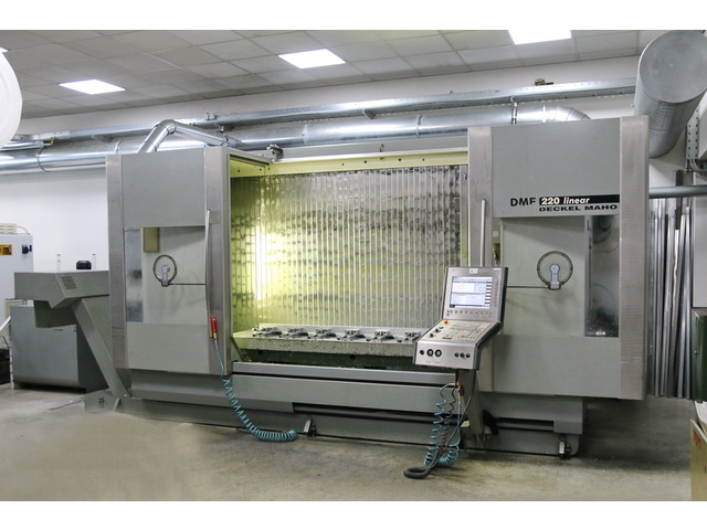 DECKEL MAHO DMF 220 linear Vertical Machining Center Image 12