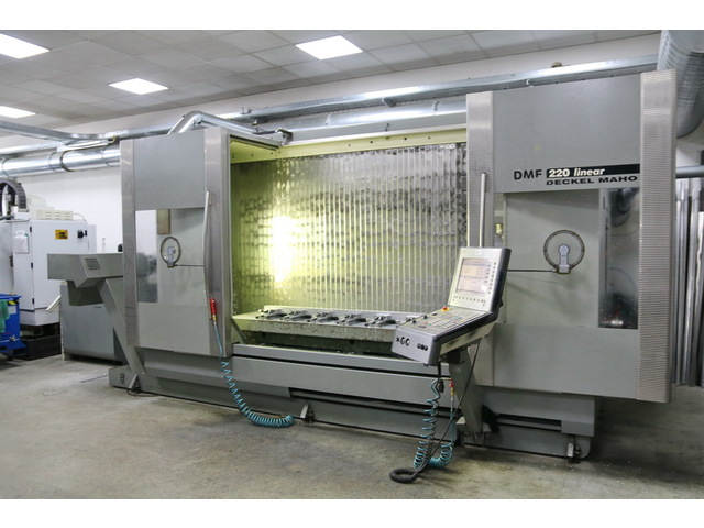 DECKEL MAHO DMF 220 linear Vertical Machining Center Image 28