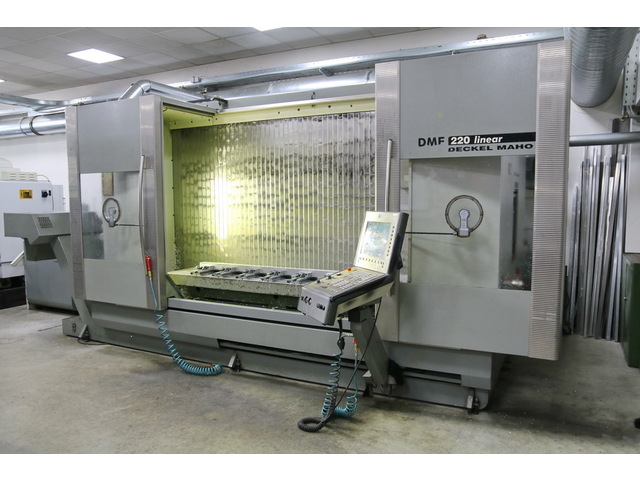 DECKEL MAHO DMF 220 linear Vertical Machining Center Image 31