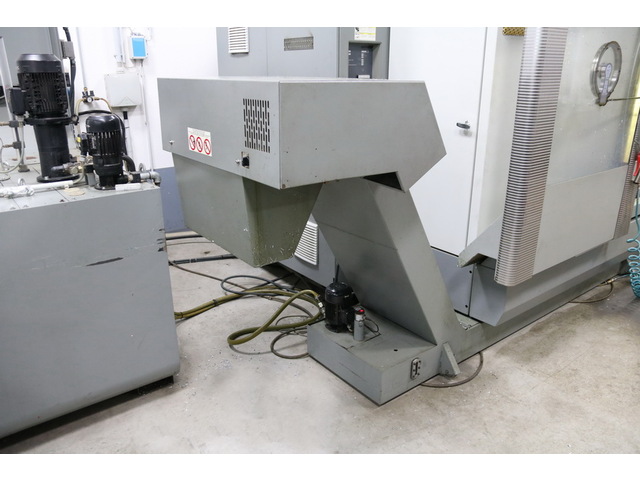 DECKEL MAHO DMF 220 linear Vertical Machining Center Image 33
