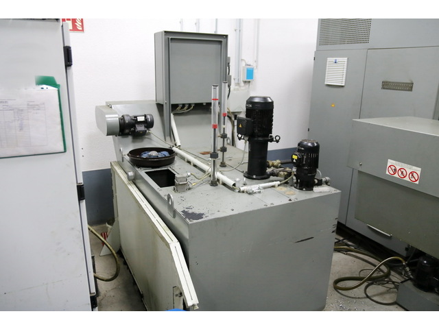 DECKEL MAHO DMF 220 linear Vertical Machining Center Image 35