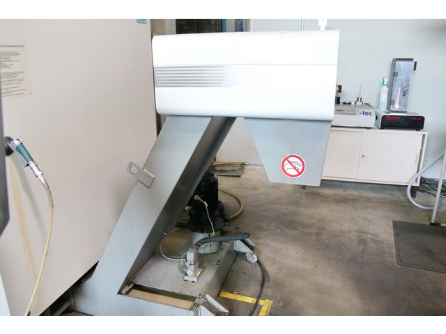 DECKEL MAHO DMC 75 V linear Vertical Machining Center Image 18