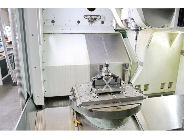 DECKEL MAHO DMC 75 V linear Vertical Machining Center Image 38