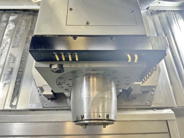 DECKEL MAHO DMU 80 T 5Axis Machining Center Image 6