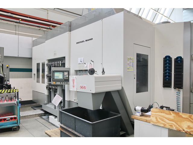 DECKEL MAHO DMC 100 U duoBLOCK 5Axis Machining Center Image 8