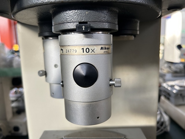Nikon V-12 Projector Image 5