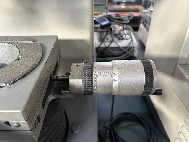 Nikon V-12 Projector Image 9