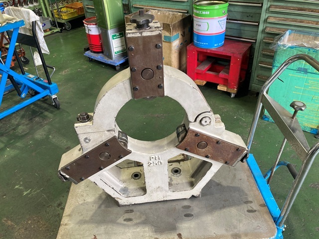 MAZAK PM250 Steady rest Image 1