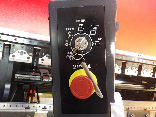 アマダ HDS-8025NT プレスブレーキ/ベンダー の画像 9枚目
