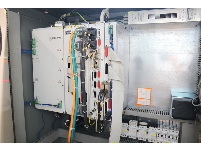 DECKEL MAHO DMU 50 T 5Axis Machining Center Image 11