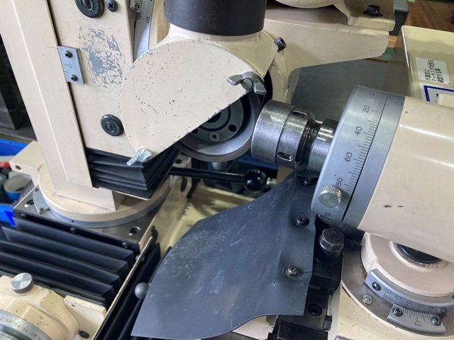 Nihon Seimitsu Kikai Kosaku EG-100 Tool Grinder Image 4