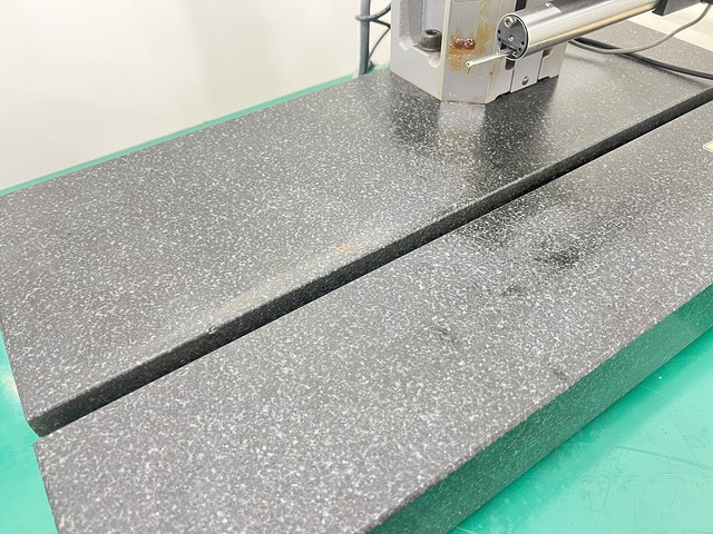 東京精密 SURFCOM1400D 表面粗さ・輪郭形状測定機 の画像 4枚目