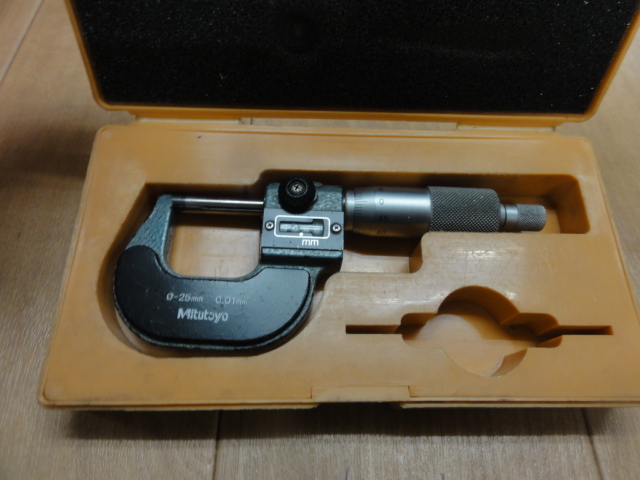 Mitutoyo M810-25 Micrometer (Outer) Image 1
