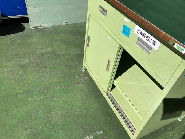 サカエ 900X600X850 作業台 の画像 4枚目
