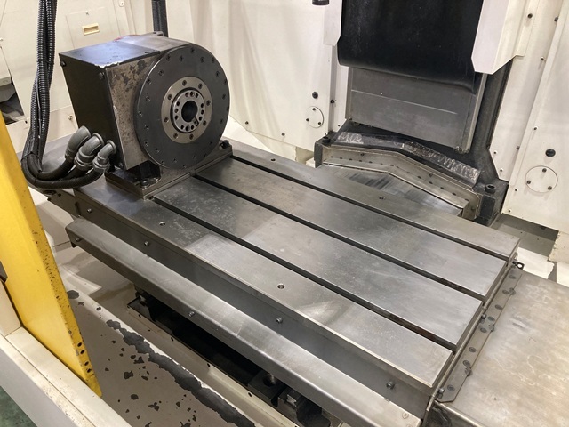 FANUC α-T21iFLa Vertical Machining Center Image 4
