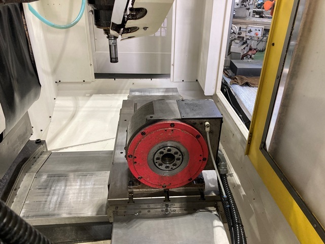 FANUC α-T21iFLa Vertical Machining Center Image 6