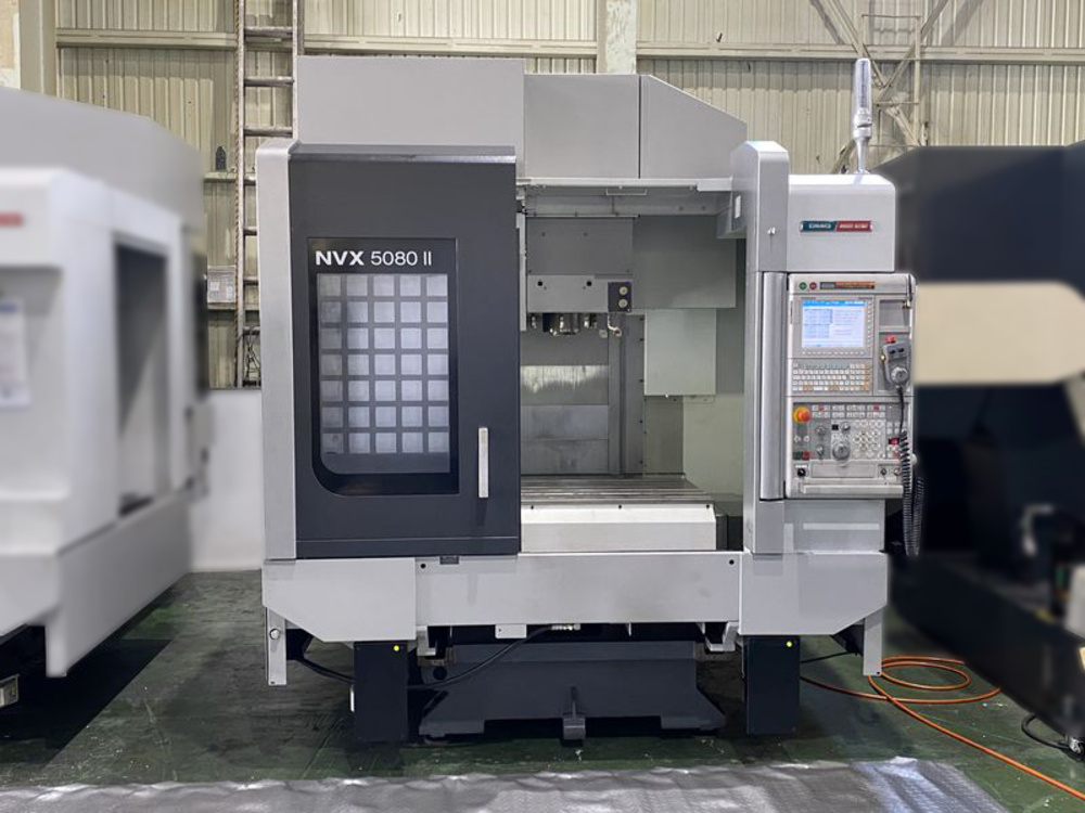 DMG森精機 NVX 5080II/40 (No.NV502140107) 立型マシニングセンタ 000000099 の画像