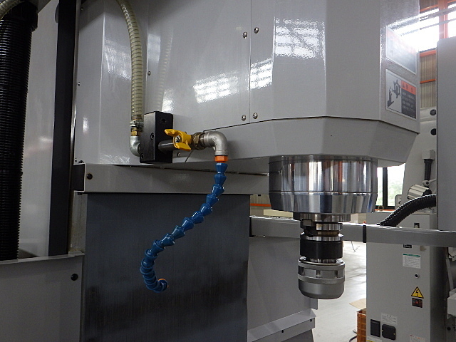 YAMASAKI GIKEN F-352 NC Vertical Milling Machine Image 3