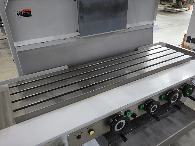 YAMASAKI GIKEN F-352 NC Vertical Milling Machine Image 5