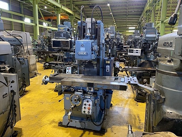 OKK MH-2V Vertical Milling Machine Image 2