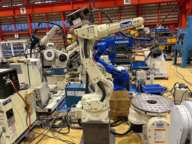 DAIHEN NV62-NJFN Robot Image 1