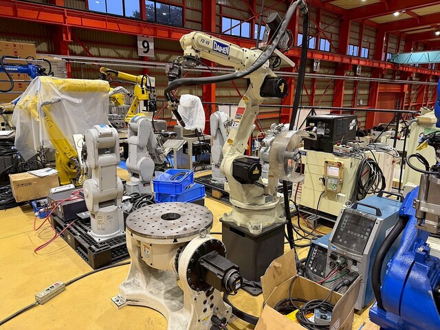 DAIHEN NV62-NJFN Robot Image 4