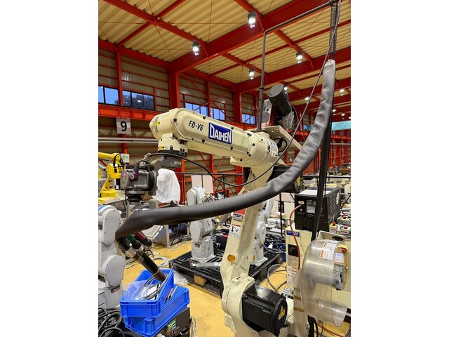 DAIHEN NV62-NJFN Robot Image 12