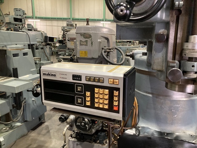 MAKINO KSJP-55 Vertical Milling Machine Image 7