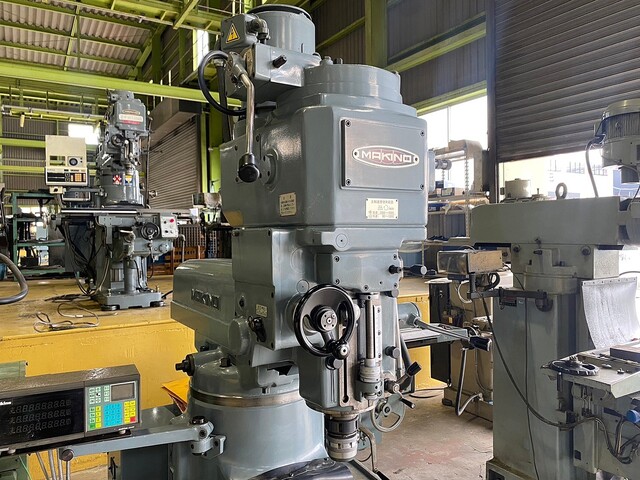 MAKINO KVJP-55 Vertical Milling Machine Image 6