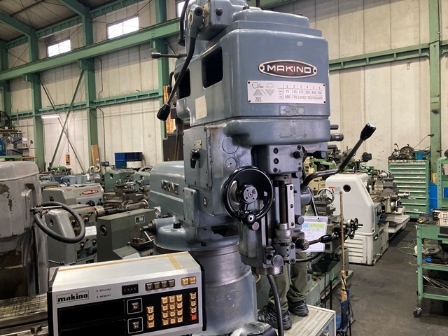 MAKINO KSJP-55 Vertical Milling Machine Image 10