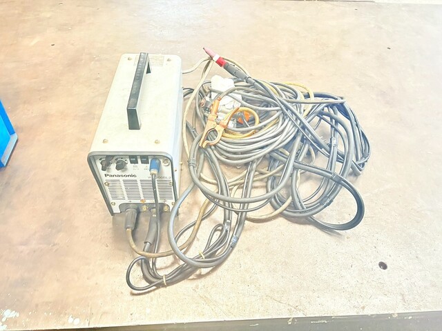 パナソニック YC-200BL2 溶接機 の画像 1枚目