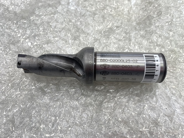 SANDVIK 880-D2000L25-02 Drill Image 1