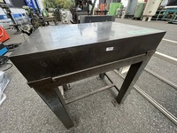不明  定盤・作業台 C181528 の画像