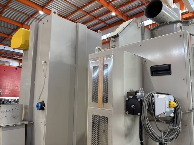 Fuji Manufacturing LG-4B0M-709-9530 Blast Machine Image 4