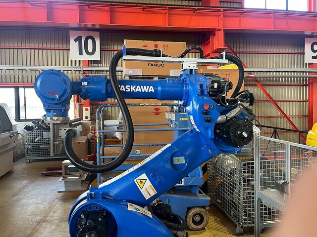 安川 MOTOMAN-GP180 Robot Image 11