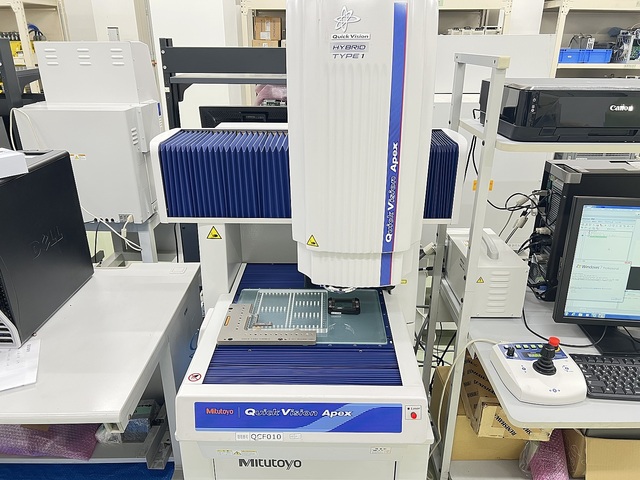 ミツトヨ QVH1-X302P1L-D(365-170) 画像測定機 の画像 2枚目