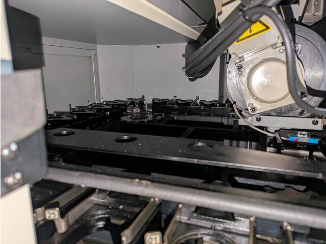 MAKINO V33i Vertical Machining Center Image 7