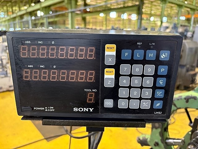 Dainichi Machinery DLG-SHB63×250 Lathe Image 8
