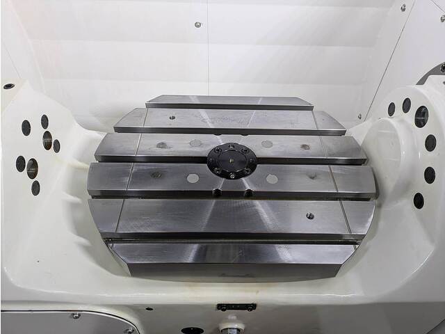 ヤマザキマザック VARIAXIS J-500 門型マシニングセンタ/五面加工機 の画像 15枚目