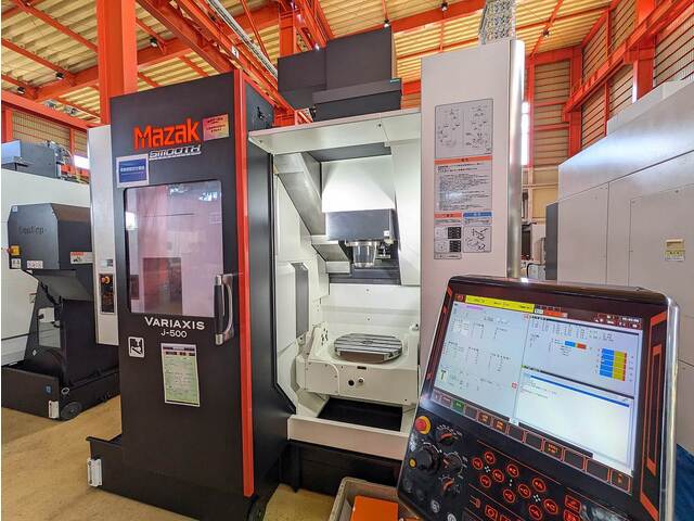 ヤマザキマザック VARIAXIS J-500 門型マシニングセンタ/五面加工機 の画像 18枚目