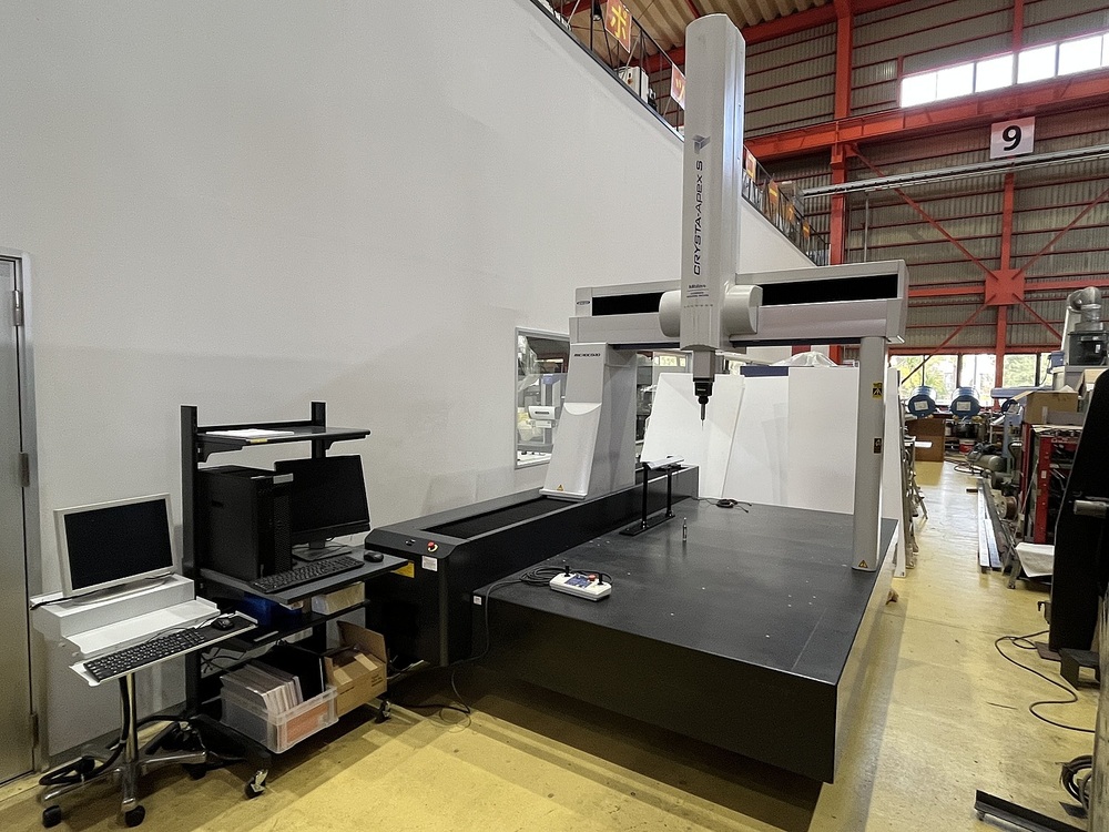 Mitutoyo Crysta-Apex S122010 CMM