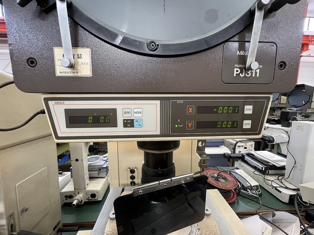 ミツトヨ PJ-311 投影機 の画像 3枚目