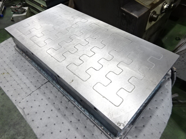 FUJI JIKOH PFB200X600 Magnet Chuck Image 1