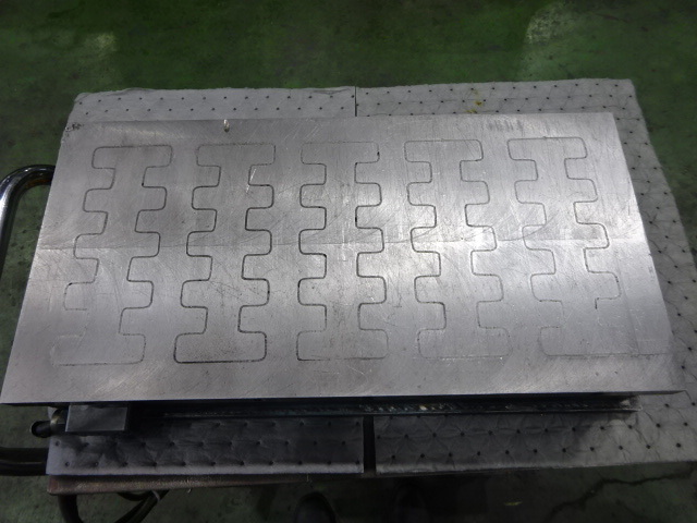 FUJI JIKOH PFB200X600 Magnet Chuck Image 4