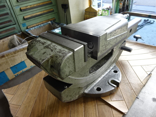 TAKEDA MACHINE TOOLS TK-150HVI-G Vice Image 2