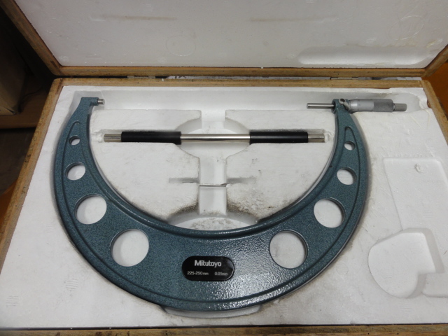 Mitutoyo OM-250 Micrometer (Outer) Image 1